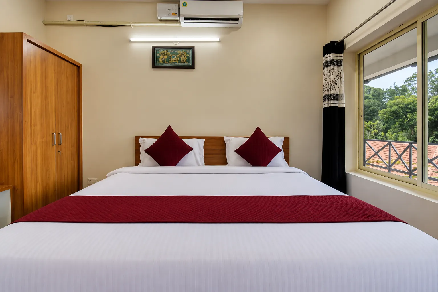 Deluxe Room Interior